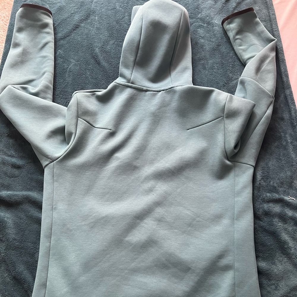 Cheap nike tech fleece